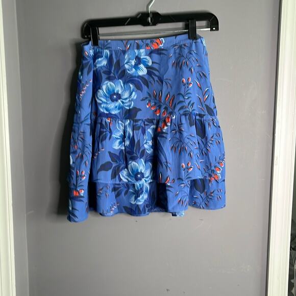 Loft Blue Floral Tiered Ruffle Mini Skirt Side Zipper Size 4 - Picture 7 of 7